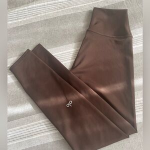 Alo Yoga leggings Brown Sz Small in great condition